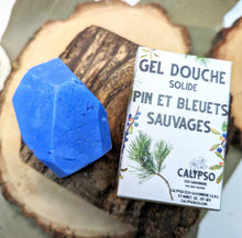 Charger l'image dans la galerie, GEL DOUCHE solide - pin et bleuets sauvages - Pine and wild blueberries shower gel bar