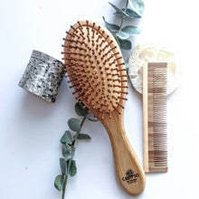 Charger l'image dans la galerie, DUO PEIGNE ET BROSSE À CHEVEUX ÉCOLOGIQUES- ecofriendly comb and hairbrush - Calypso Éco-savonnerie