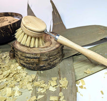 Charger l'image dans la galerie, Brosse à récurer écologique en bambou avec manche en bois
