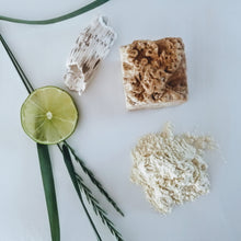 Charger l'image dans la galerie, SHAMPOOING SOLIDE - BOIS ET CITRON Shampoo bar - Calypso Éco-savonnerie
