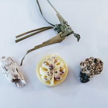 Charger l'image dans la galerie, Barre de massage bar karité shea butter relaxation naturel bio 
