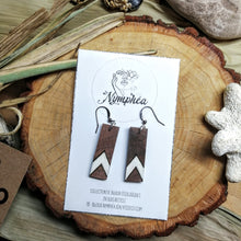 Charger l'image dans la galerie, DUO BOUCLES D'OREILLE ÉCOLOGIQUES et PORTE-BIJOUX upcyclé en coquille d'huître
